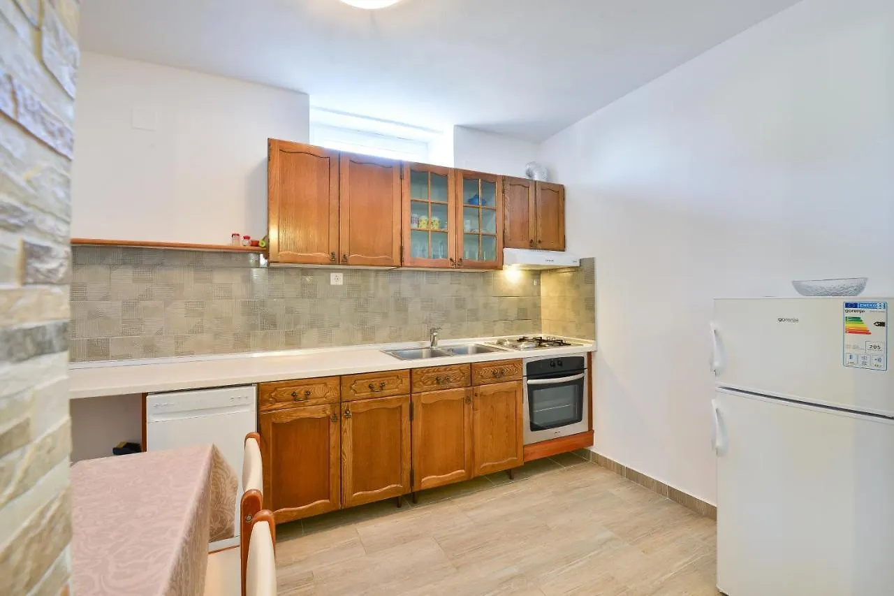 Apartments And Rooms By The Sea Tkon, Pasman - 336 Gasthof Tkon